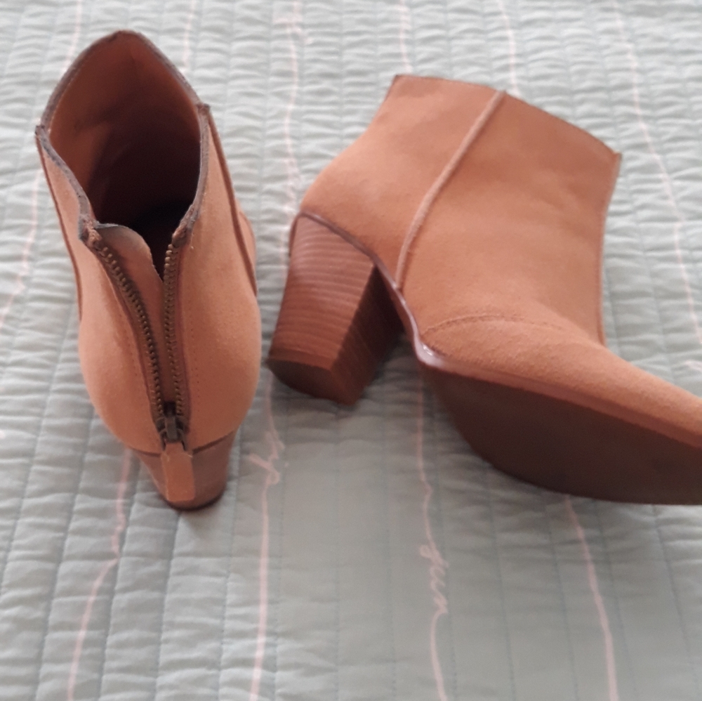 Enzo Angiolini booties, beige - Picture 2 of 4